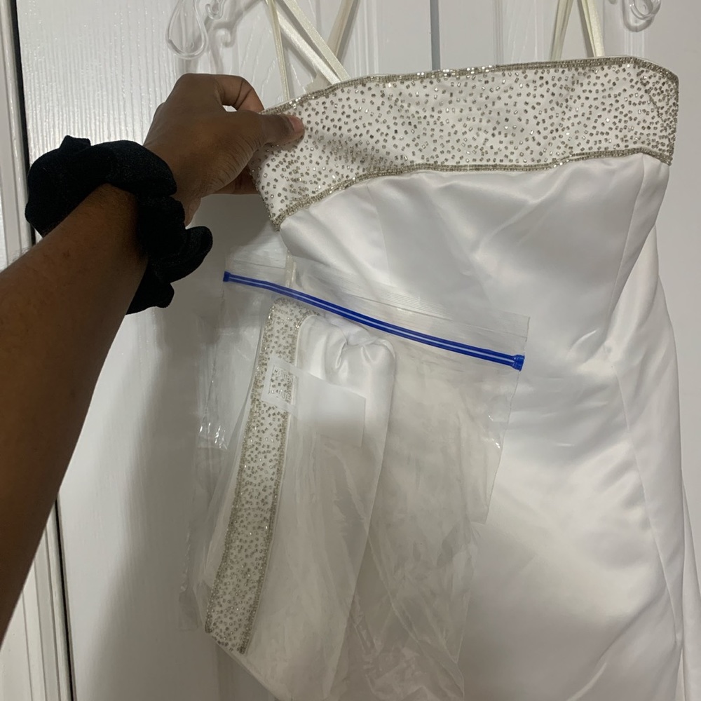 Vintage Wedding dress with veil included